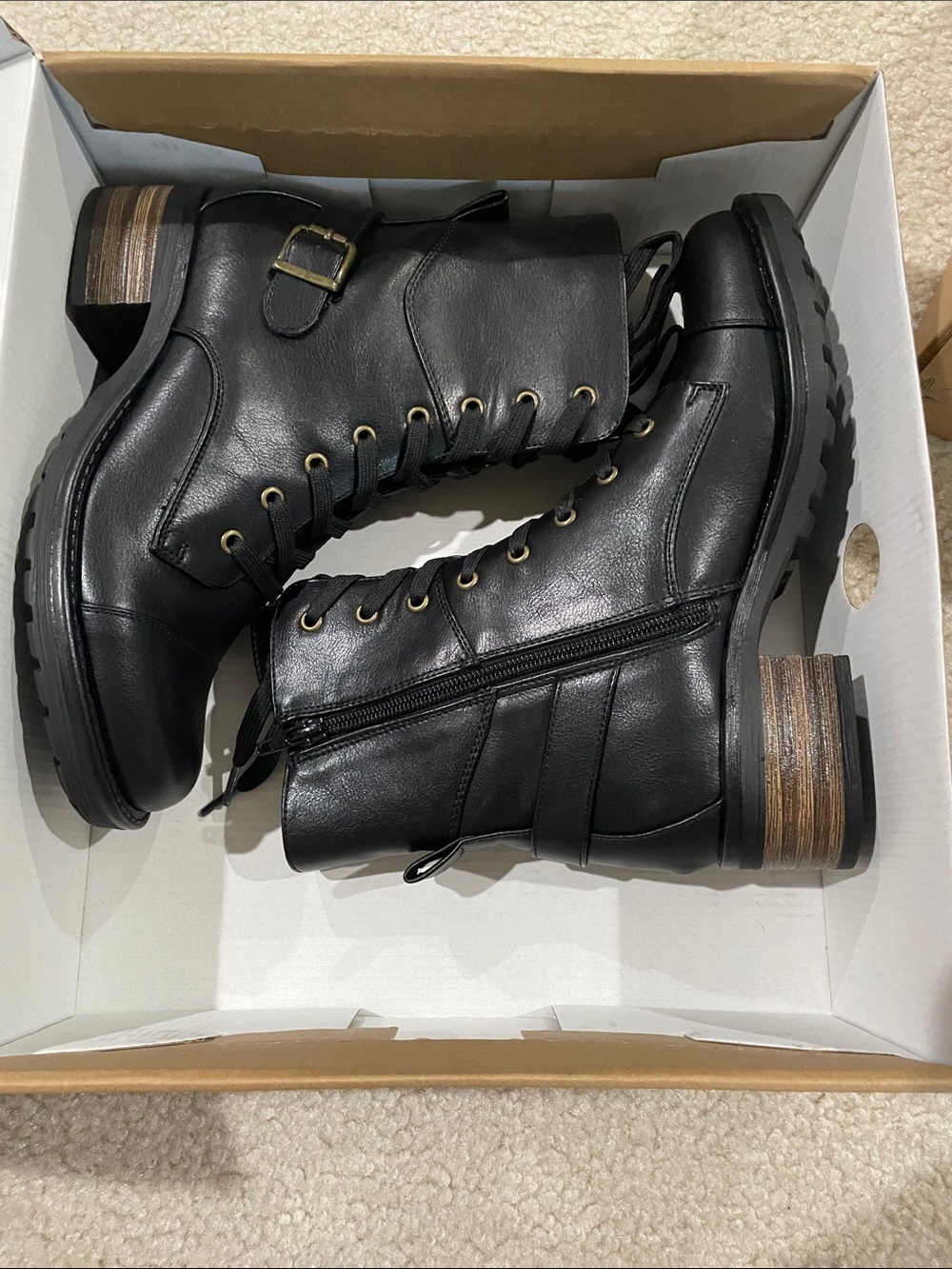 NWT Indigo Road Black Lace-Up Zipper Combat Boots - Sleek Black.